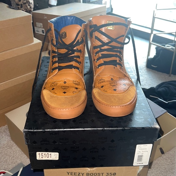 MCM Mens sneakers